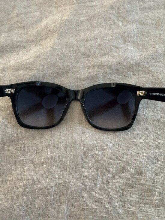 Tom Ford Lauren Sunglasses - Black main image 11